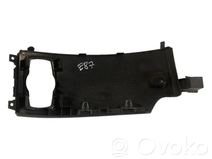 Декоративный щиток панели (нижний)