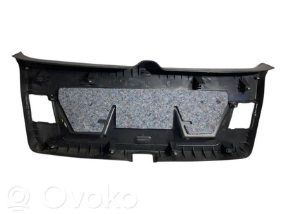 Galvenais apdares panelis