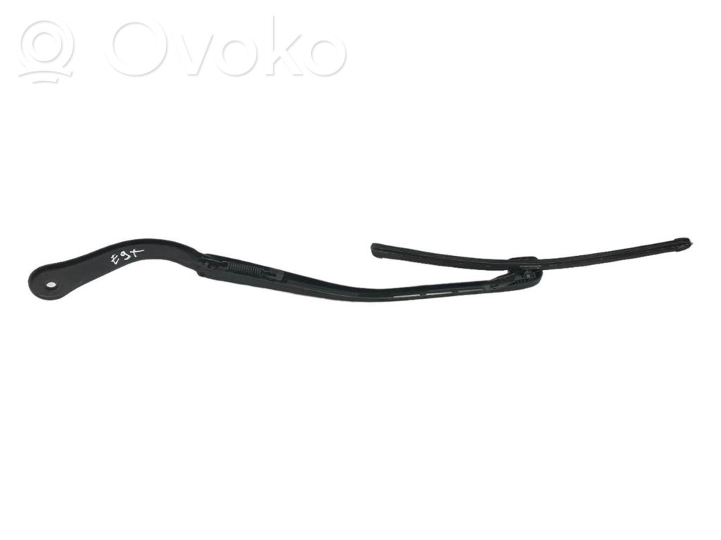 Windshield wiper arm