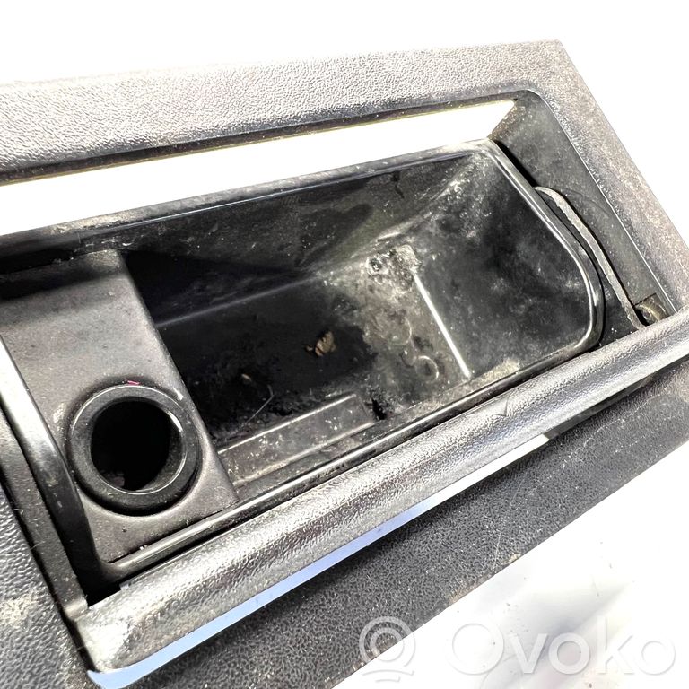 Pelnutrauks (priekšā)