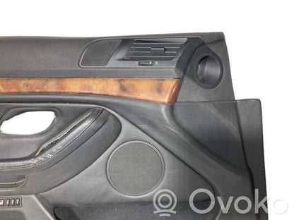 Priekšējo durvju apdare