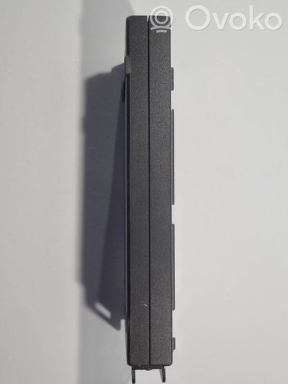 Tālruņa vadības bloks
