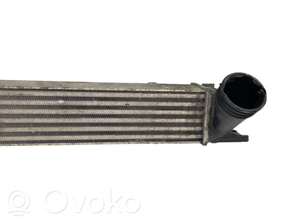 Starpdzesētāja radiators