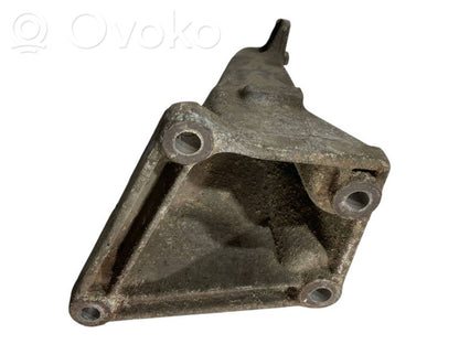 Кронштейн крепления двигателя