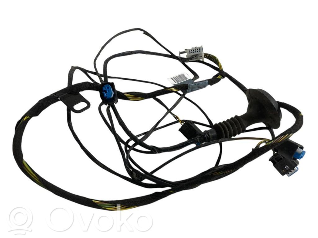 Parkošanas (PDC) sensoru vadu instalācija