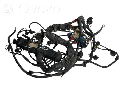 Dzinēja vadu instalācija