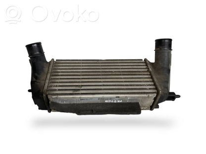 Starpdzesētāja radiators