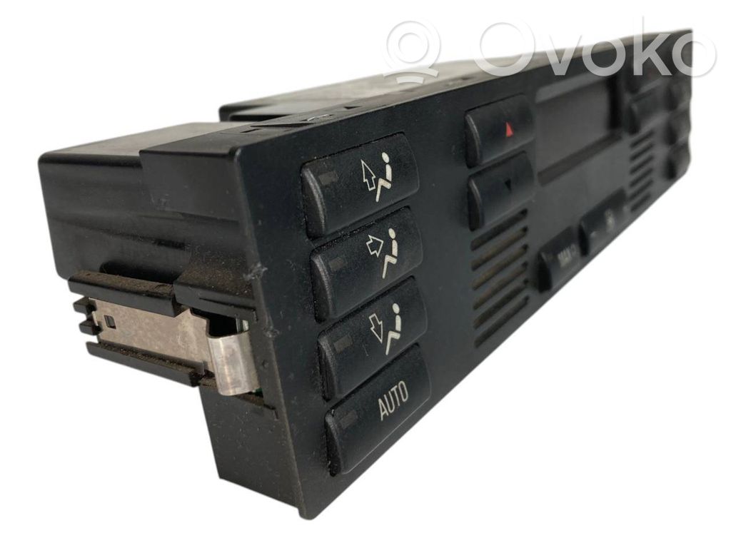 Gaisa kondicioniera / klimata kontroles / salona apsildes vadības bloks (salonā)