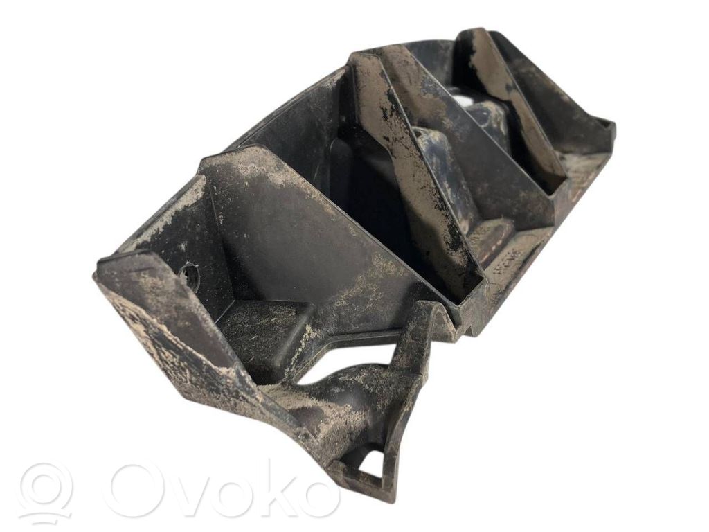 Aizmugurējā bufera montāžas kronšteins