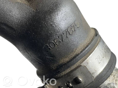 Caurulīte (-es) / šļūtene (-es)