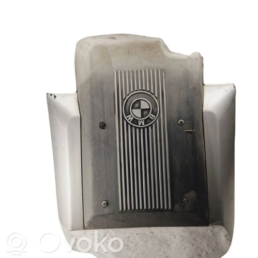 Крышка двигателя (декоративная отделка)