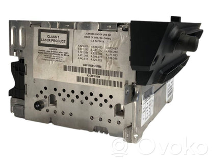 Radio / CD/DVD atskaņotājs / navigācija