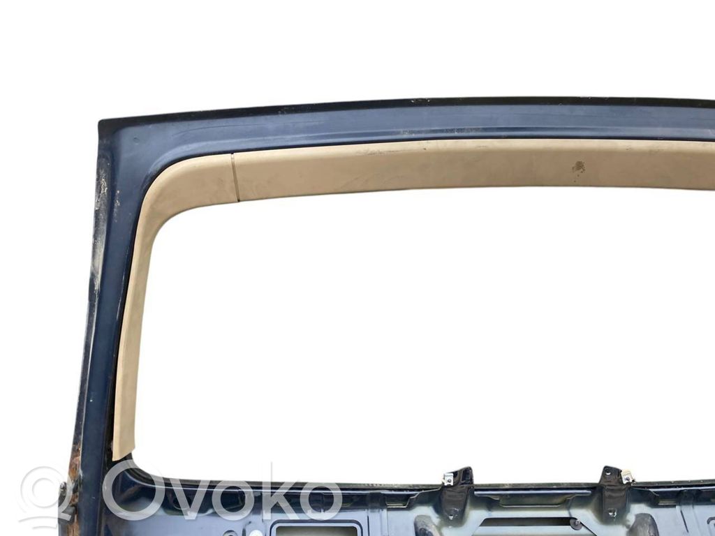 Aizmugurējais pārsegs (bagāžnieks)