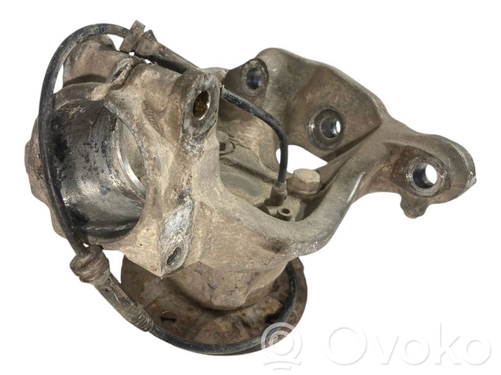 Priekšējā riteņa rumbas vārpstas šarnīrs (stupica, capfa)