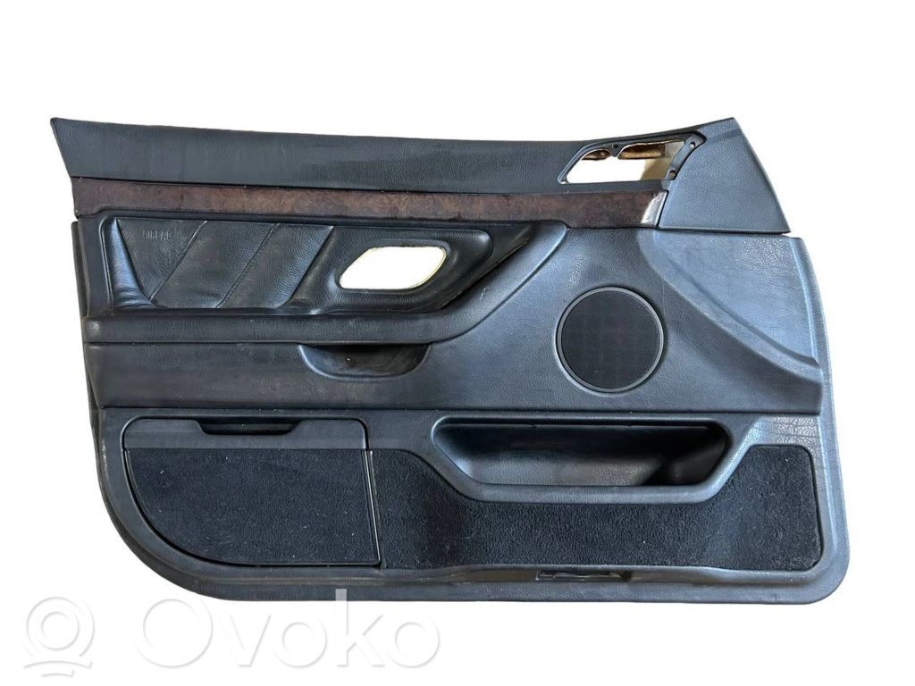 Priekšējo durvju apdare