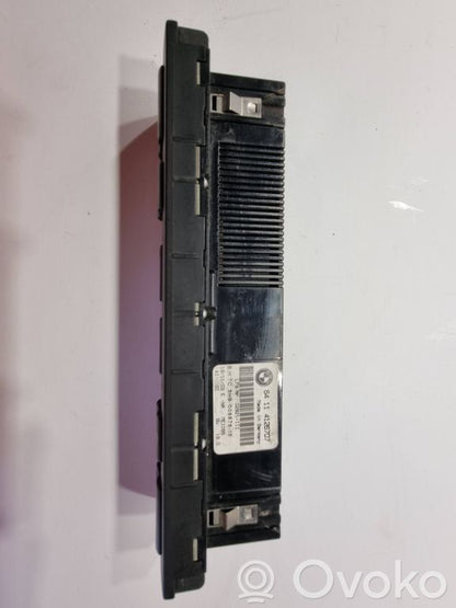 Air conditioning / climate control / interior heating control unit (in the passenger compartment)