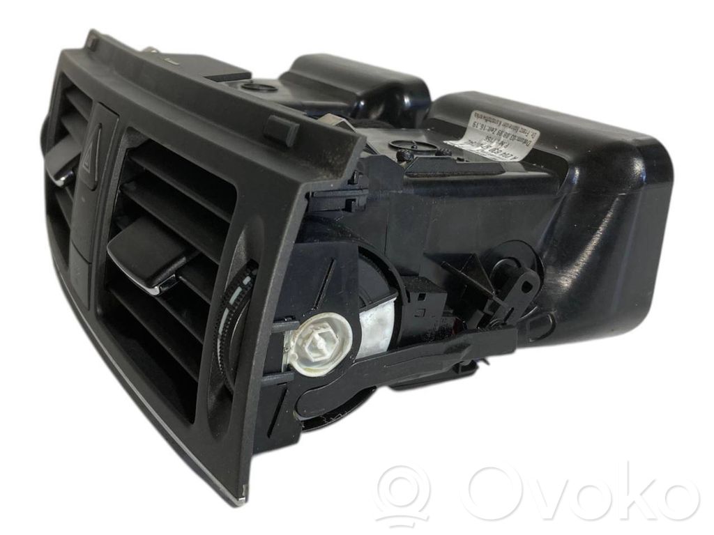 Centrālais gaisa ventilācijas režģis