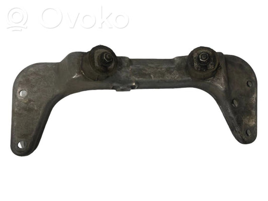 Transmission mounting bracket