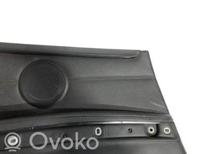 Kupejas aizmugures sānu apdares panelis