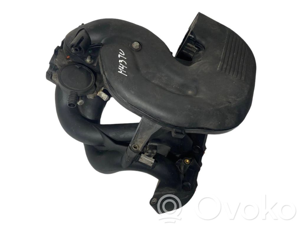 Впускной коллектор