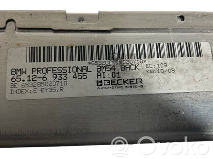 Radio / CD/DVD atskaņotājs / navigācija