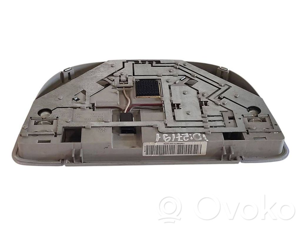 Aizmugurējo vietu apgaismojums