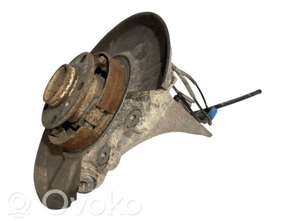 Aizmugurē riteņa rumbas vārpstas šarnīrs (stupica, capfa)