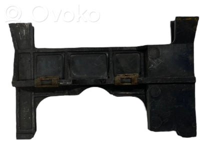 Rear bumper mounting bracket