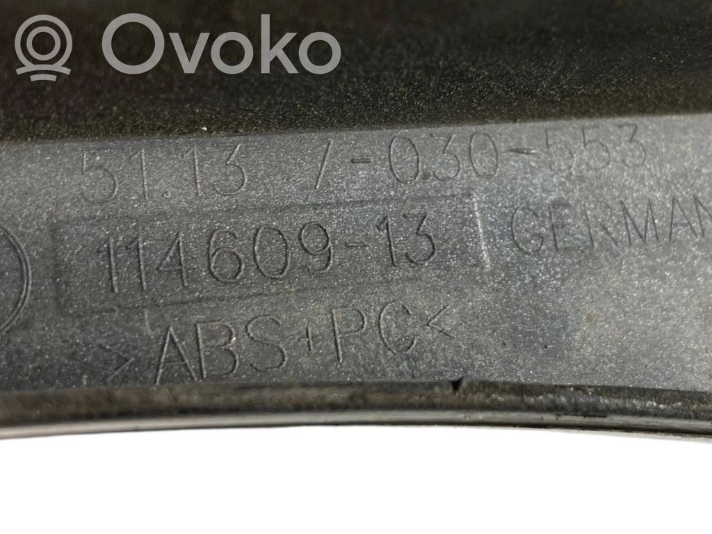 Priekšējā luktura dekoratīvā apdare