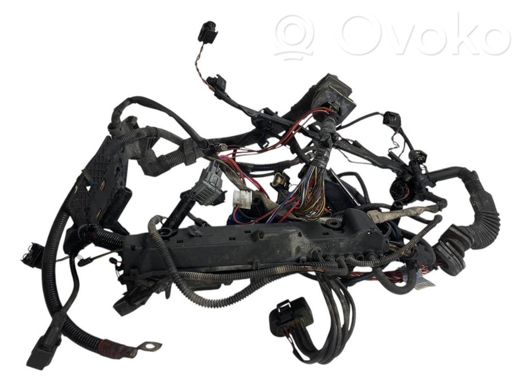 Dzinēja vadu instalācija