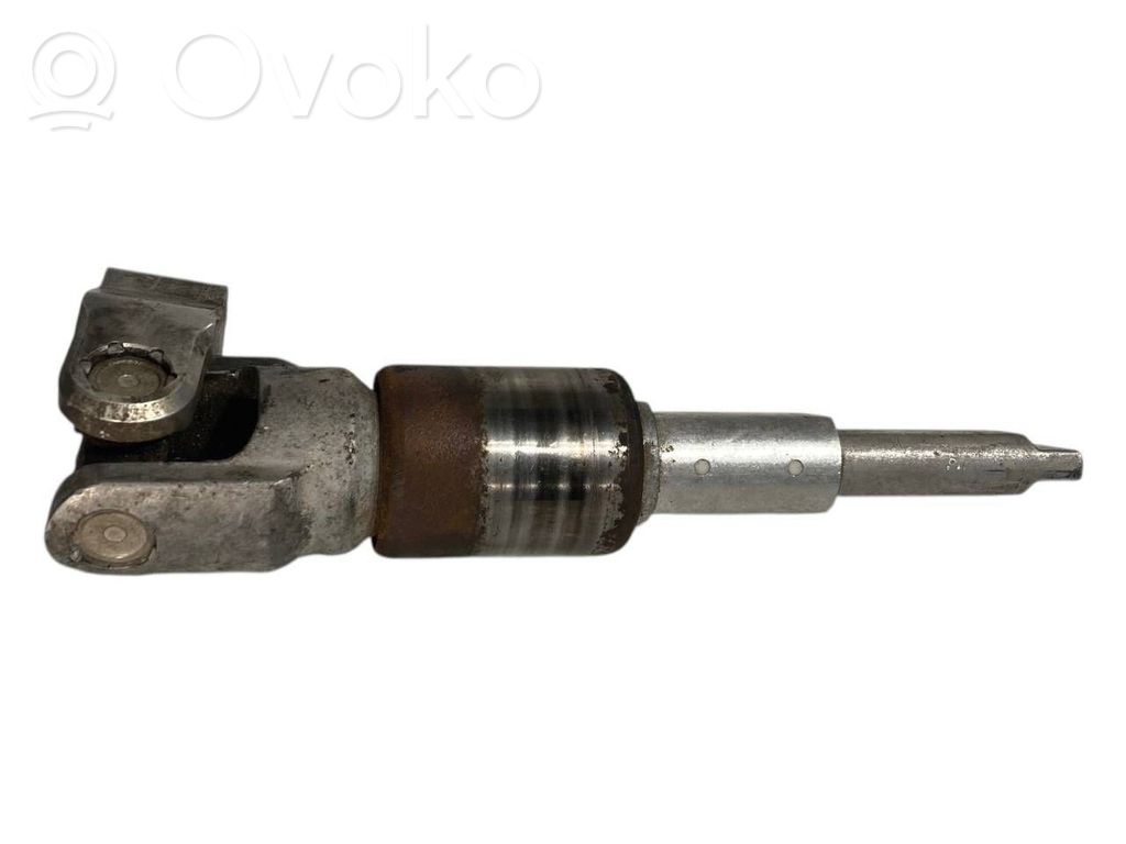 Stūresrata ass krustsavienojums