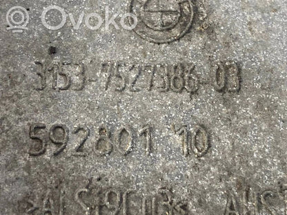 Pusass sakabes gultņa stiprinājums