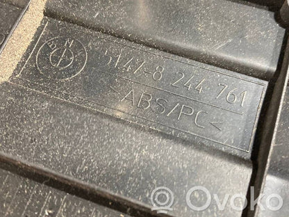 Bagāžnieka sānu apakšējās apdares panelis