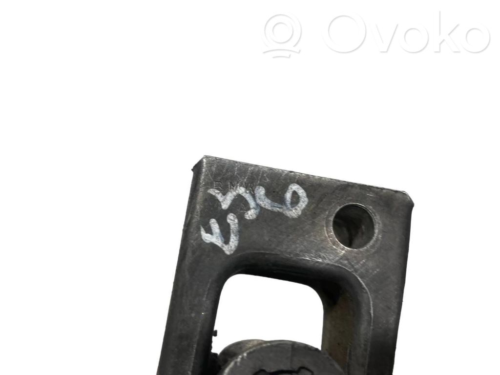 Kardāna / stūres krustsavienojums