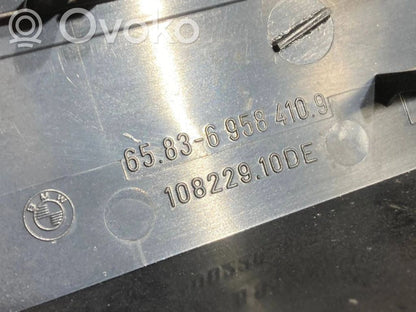 Radiouztvērēja / navigācija dekoratīvā apdare