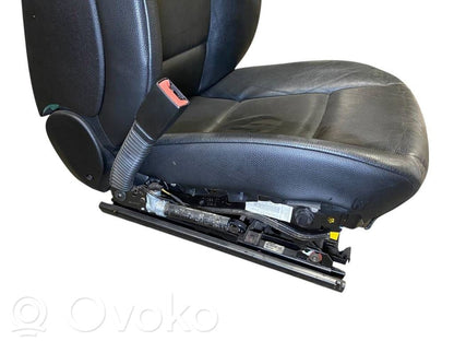Sēdekļu komplekts