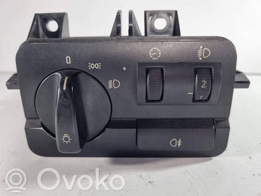 Headlight switch