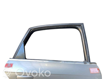 Aizmugurējās durvis