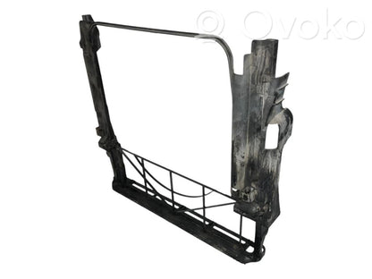 Radiator(s) holder/bracket