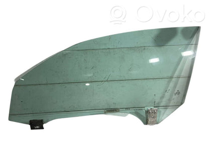 Priekšējo durvju stikls(divdurvju mašīnas)