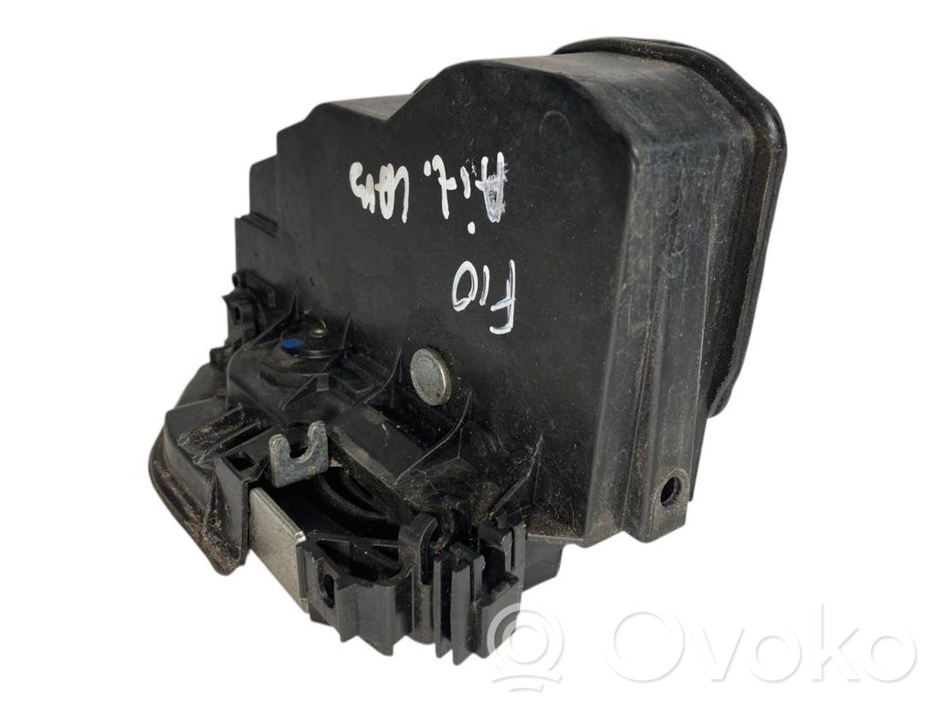 Aizmugurē slēdzene