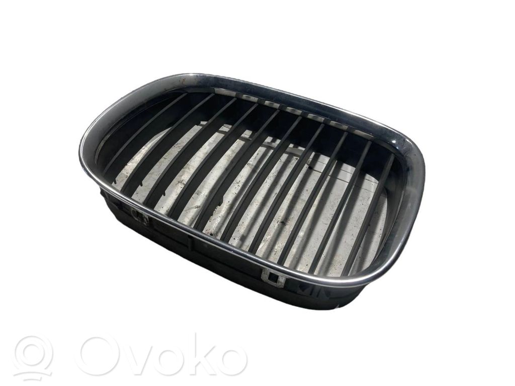 Top grille