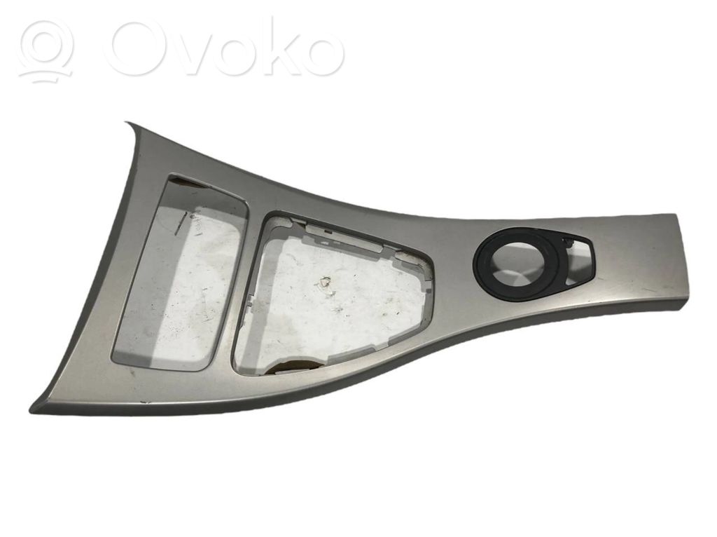 Gear shift lever decorative trim (plastic)