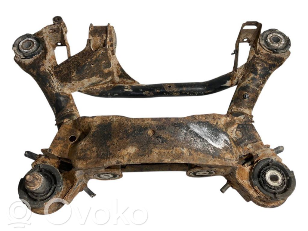 Pusrāmis aizmugurējais / priekšējais