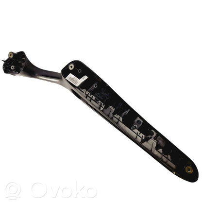 Cita veida salona detaļa