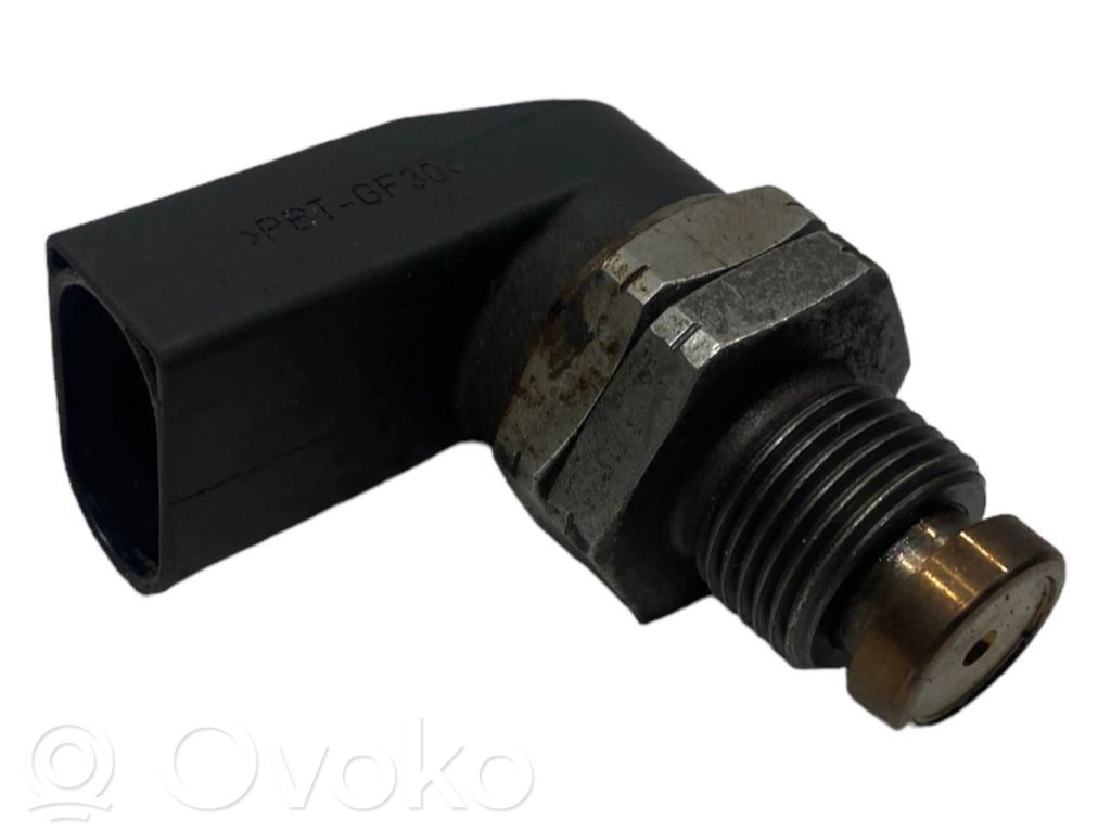 Манометр давления топлива