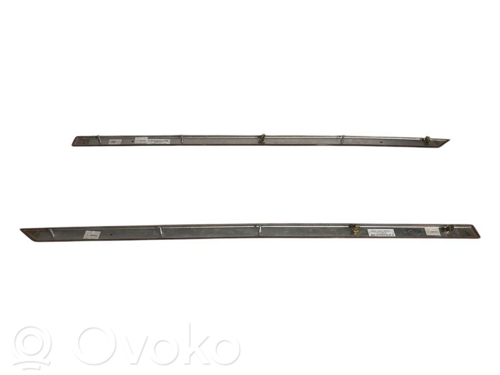 Salona dekoratīvās apdares komplekts