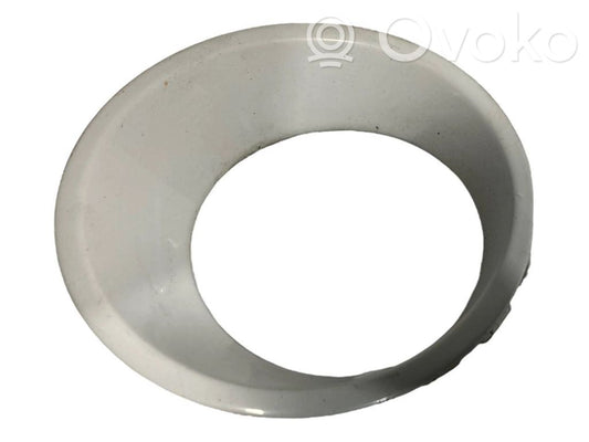 Pretmiglas luktura dekoratīvais režģis