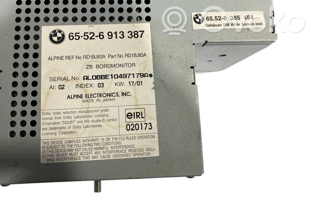 Radio / CD/DVD atskaņotājs / navigācija