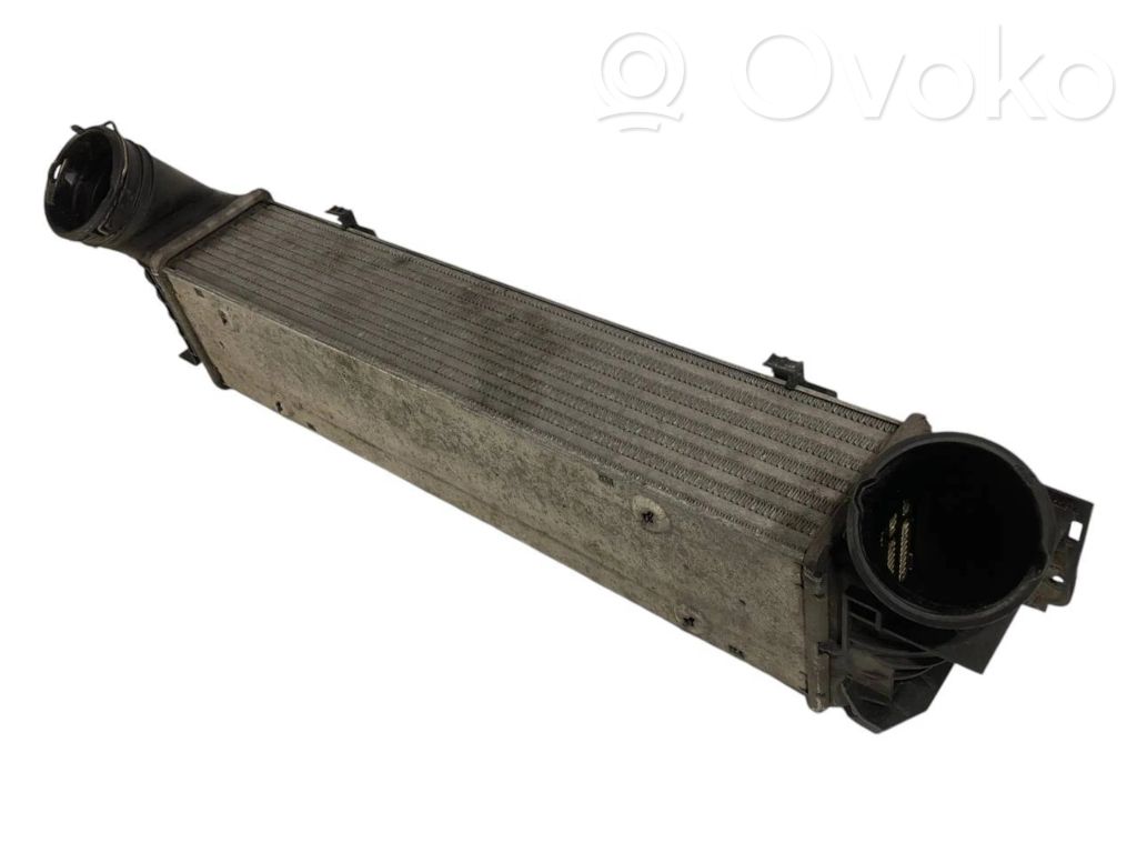 Starpdzesētāja radiators